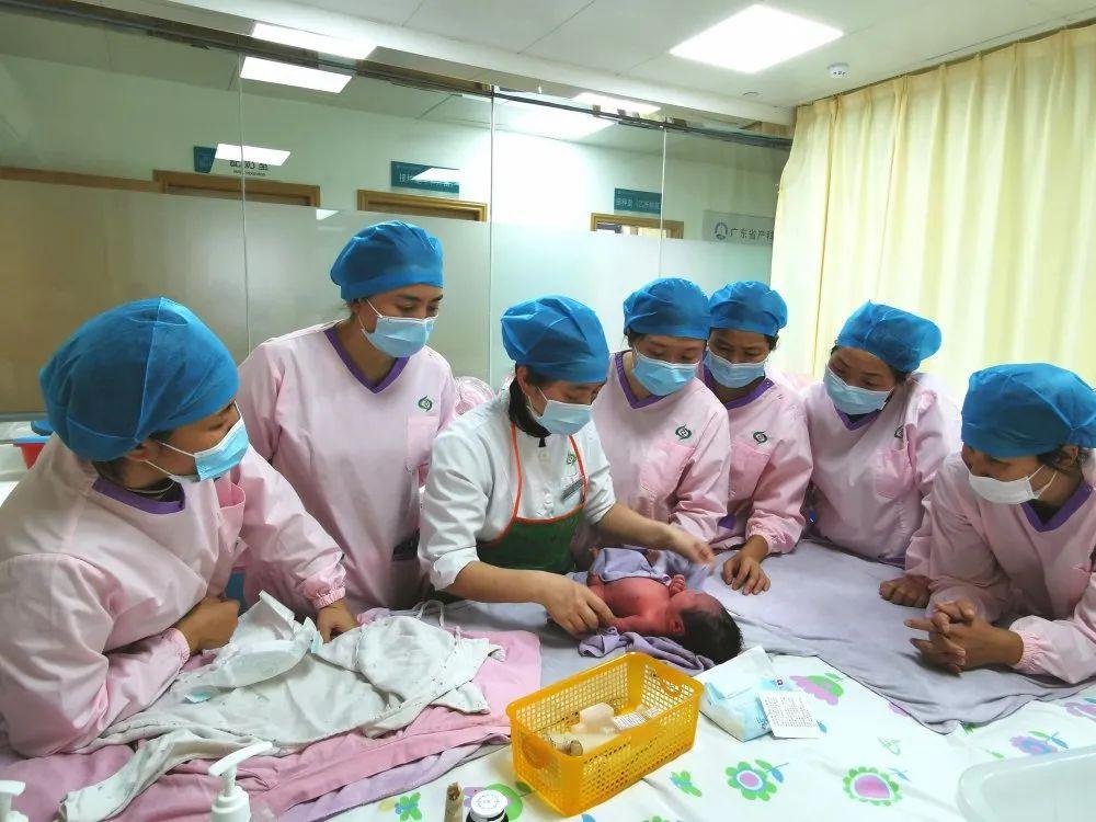 梅河口市妇婴监护型护送